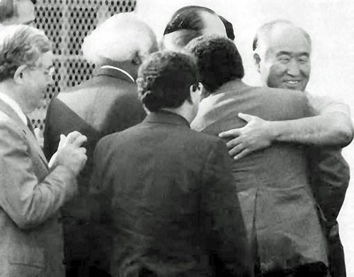 SunMyungMoon-830403h_d