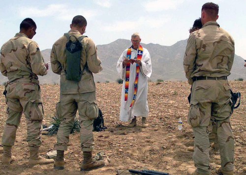 800px-US_Navy_040418-M-4657S-001_Battalion_Landing_Team_Chaplain,_Navy_Lt._John_Hoke,_holds_mass_for_several_Marines